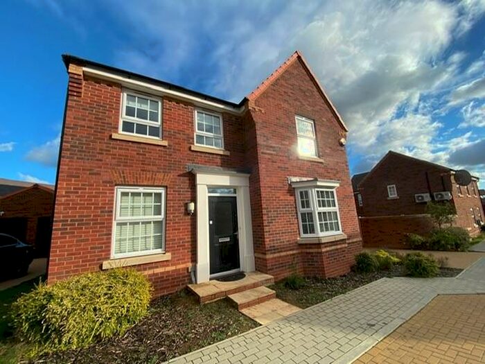 4 Bedroom House To Rent In Legion Close, Fairfields, MK11