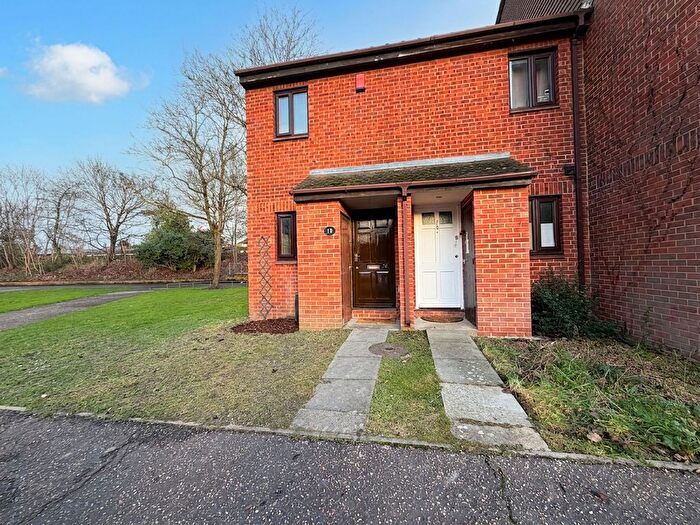 1 Bedroom Terraced House To Rent In Verona Close, Uxbridge, UB8
