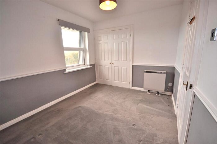 2 Bedroom Apartment For Sale In Tattersalls Chase, Southminster, CM0