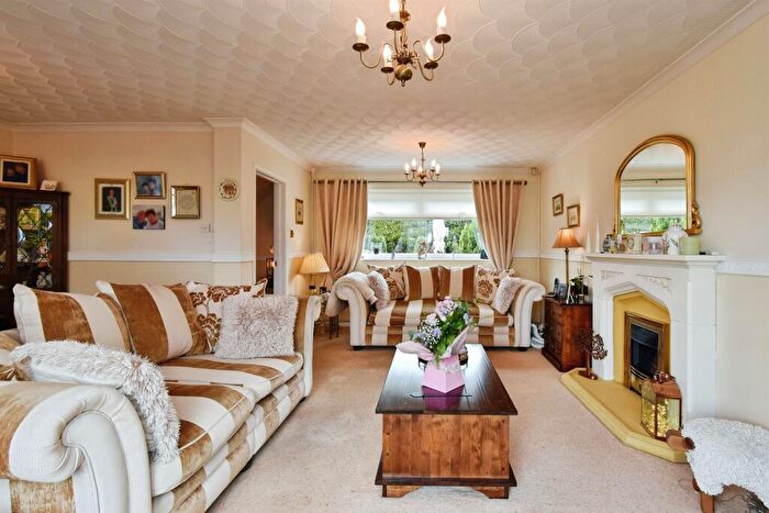 4 Bedroom Detached House For Sale In Harlech Drive, Merthyr Tydfil, CF48