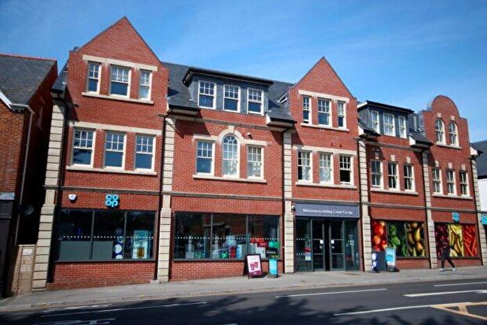 1 Bedroom Flat To Rent In Commercial Road, Poole, BH14