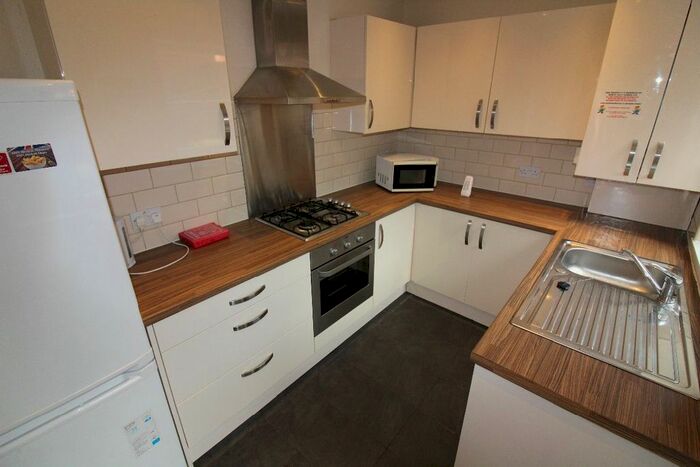 4 Bedroom Terraced House To Rent In Stafford Road, Preston, Lancashire, PR1