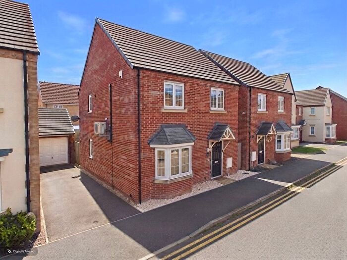 4 Bedroom Detached House For Sale In Apollo Avenue, Stanground South, PE2