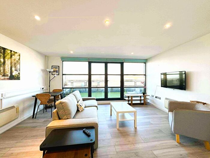 2 Bedroom Apartment To Rent In Castle Lofts, Castle Street, Swansea, SA1