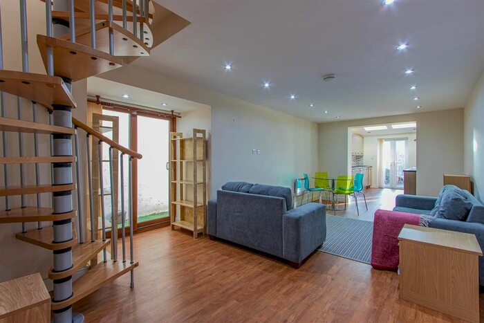 1 Bedroom Flat To Rent In Kings Road, Canton, Cardiff, CF11