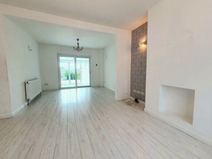 3 Bedroom Semi-Detached House To Rent In Heathfield Rise, Ruislip, Middlesex, HA4