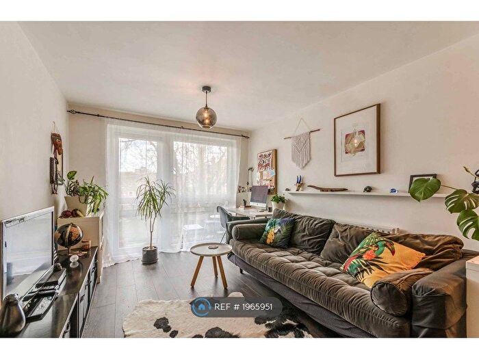 1 Bedroom Flat To Rent In Fletcher House, London, N1