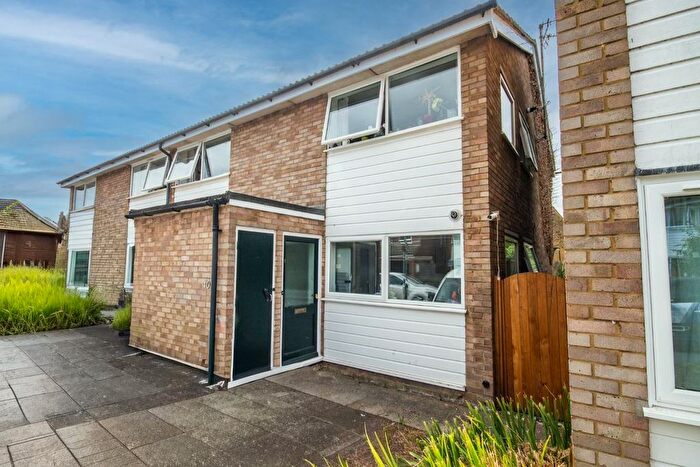 2 Bedroom Maisonette To Rent In Baycliffe Close, Cambridge, CB1