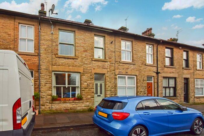 3 Bedroom Cottage To Rent In High Street, Chapeltown, Bolton, BL7
