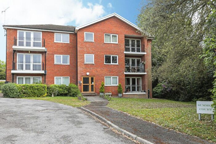 2 Bedroom Flat For Sale In Summer Hill, Harbledown, Canterbury, Kent, CT2