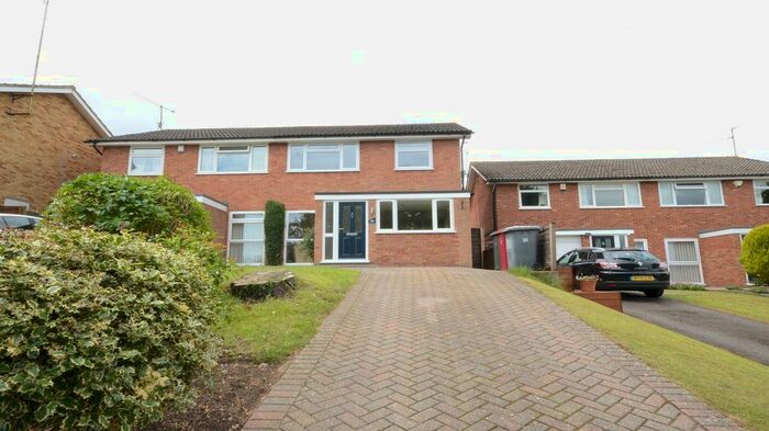 3 Bedroom Semi-Detached House To Rent In Felton Way, Tilehurst, Reading, RG31