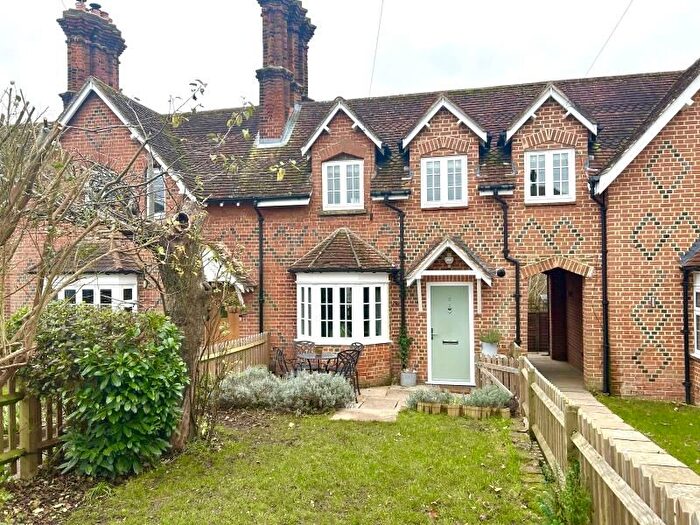 2 Bedroom Property To Rent In Old Merrow St, Merrow, Guildford, GU4