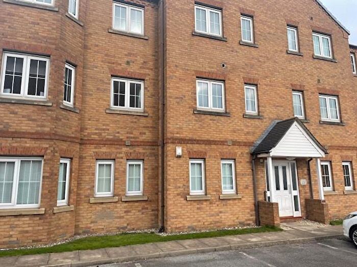2 Bedroom Apartment To Rent In Chandlers Court, Hull, HU9