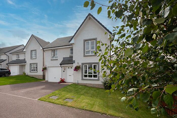 4 Bedroom Detached House For Sale In Macdonnell Road, Stratton, IV2