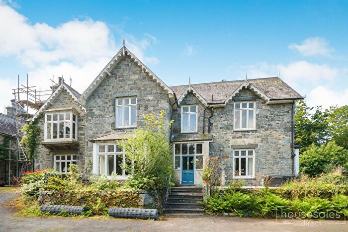 3 Bedroom Lodge For Sale In Hafod Y Bryn, Llanbedr, LL45