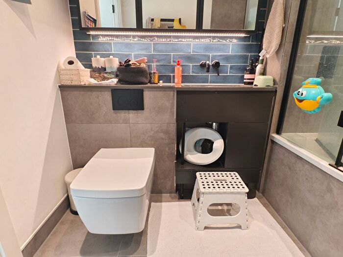 1 Bedroom Flat To Rent In New Tannery Way, London, SE1