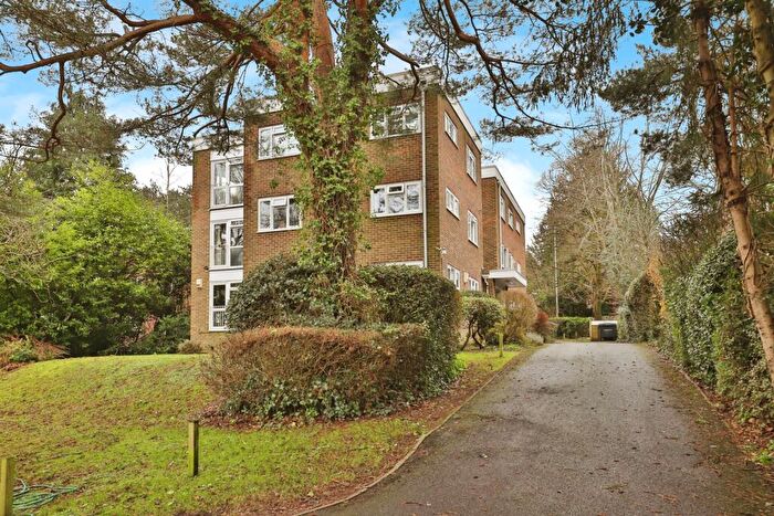 1 Bedroom Flat For Sale In Surrey Road, Poole, Dorset, BH12