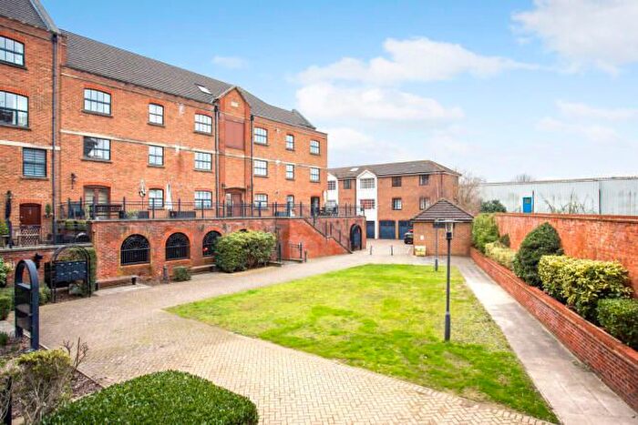 2 Bedroom Property To Rent In Whitefriars Wharf, Tonbridge, TN9