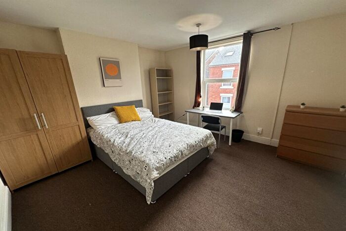 1 Bedroom Semi-Detached House To Rent In City Road, Dunkirk, NG7