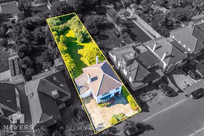 3 Bedroom Detached House For Sale In Baring Road, Southbourne, BH6