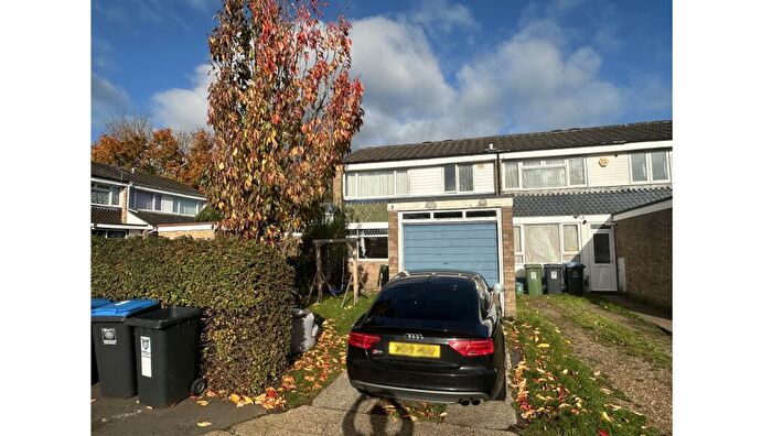 3 Bedroom End Of Terrace House For Sale In Hatfield Crescent, Hemel Hempstead, Hertfordshire, HP2