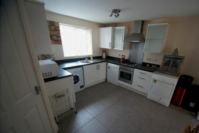 3 Bedroom Link Detached House To Rent In Jersey Close, Coventry, CV3