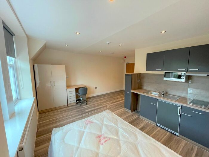 Studio To Rent In Flat Upper New Walk, Leicester, LE1
