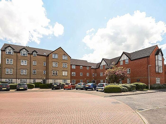 2 Bedroom Apartment To Rent In Charnwood House, Rembrandt Way, Reading, RG1