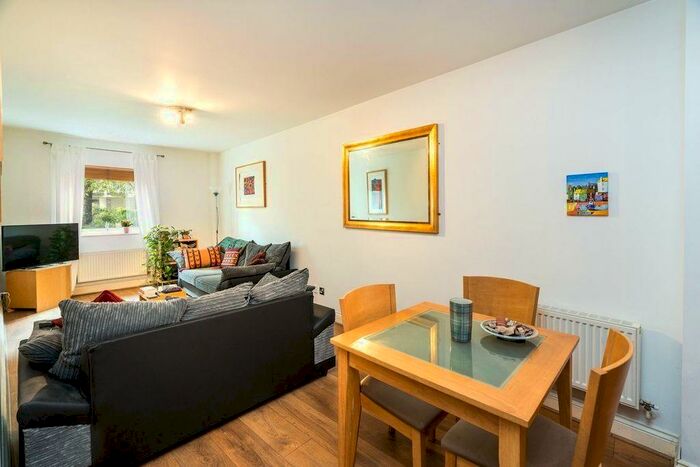 1 Bedroom Apartment To Rent In Annes Court, Palgrave Gardens, Marylebone, NW1