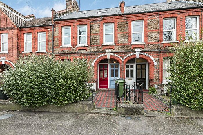 2 Bedroom Maisonette To Rent In Mersey Road, Walthamstow, London, E17