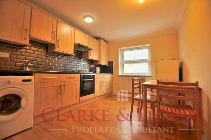 1 Bedroom Flat To Rent In Bethnal Green Road, London E2