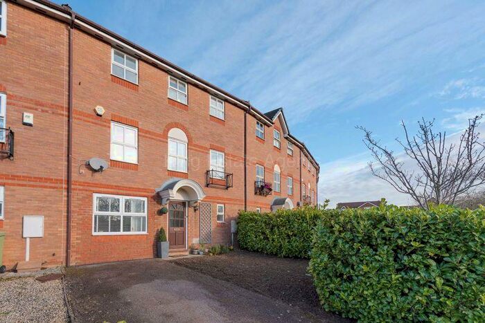 4 Bedroom Terraced House To Rent In The Oval, Milton Keynes, MK6