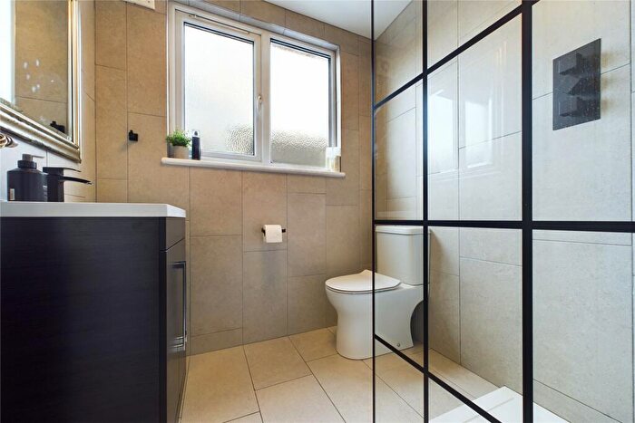 5 Bedroom Detached House For Sale In Reading Road, Winnersh, Wokingham, Berkshire, RG41