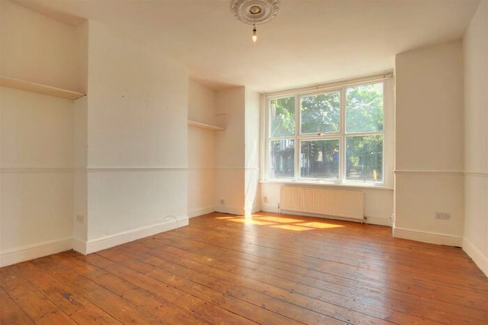 2 Bedroom Maisonette To Rent In Hertford Road, Edmonton, London, N9