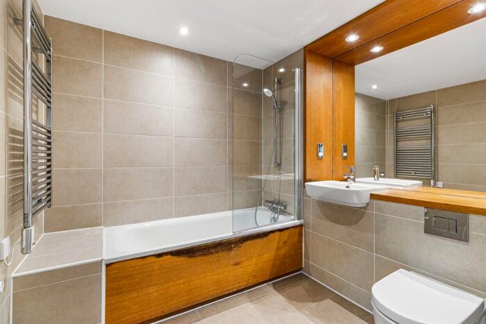 1 Bedroom Apartment To Rent In Rathbone Market, Barking Road, London, E16
