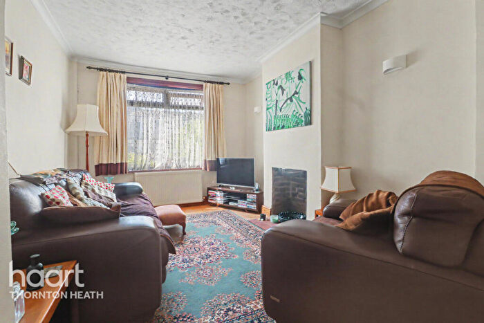 2 Bedroom Terraced House For Sale In Norbury Road, Thornton Heath, CR7