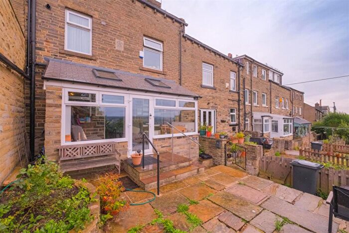 3 Bedroom Terraced House For Sale In Granny Hill Terrace, Halifax, HX1