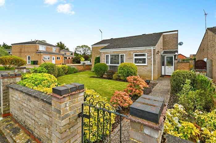 3 Bedroom Bungalow For Sale In Hickling, Hoveton Close, King's Lynn, Norfolk, PE30