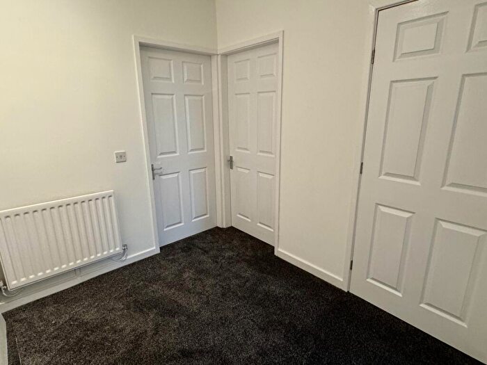 2 Bedroom Flat To Rent In Bedford Road, Rock Ferry, CH42