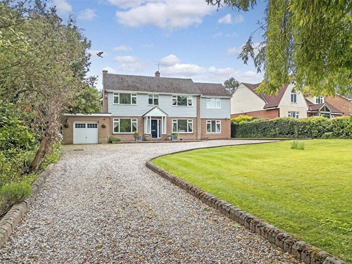 4 Bedroom Detached House For Sale In Goat Hall Lane, Galleywood Common, Chelmsford, Essex, CM2