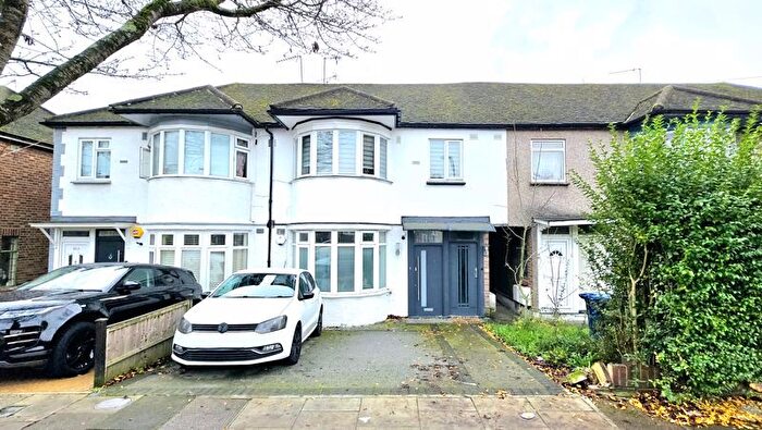 2 Bedroom Maisonette To Rent In Birkbeck Avenue, Greenford, UB6
