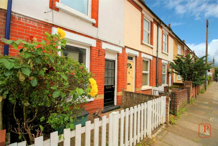 2 Bedroom Terraced House To Rent In Lisle Road, Colchester, Essex, CO2