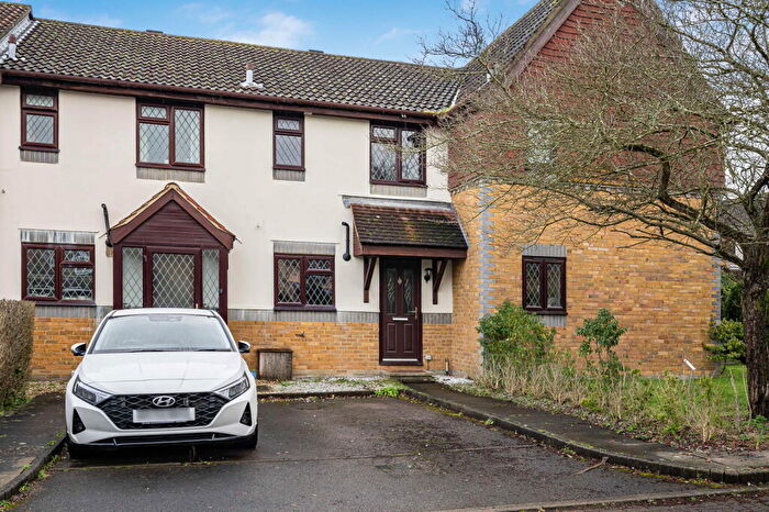 2 Bedroom Terraced House For Sale In Churchfields, Burpham, GU4