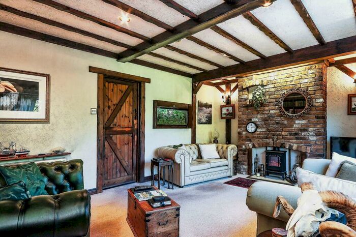 3 Bedroom Terraced House For Sale In Mill Crescent, Kingsbury, Tamworth, B78