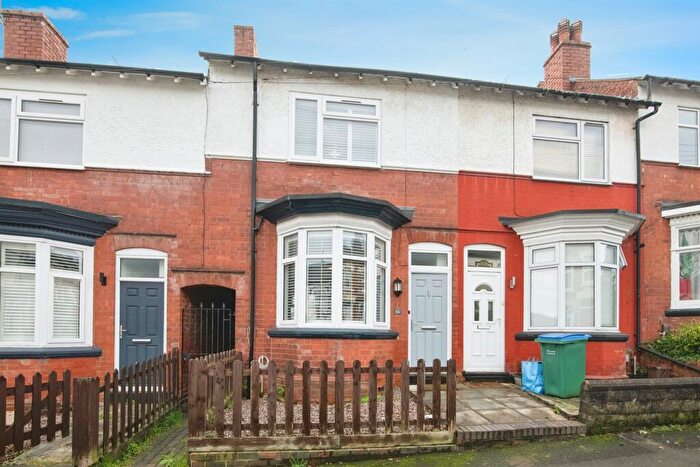 3 Bedroom Terraced House For Sale In Linden Road, Smethwick, B66