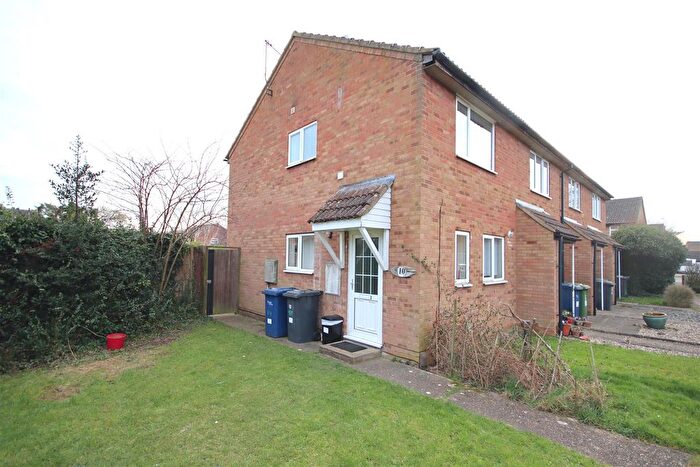 2 Bedroom Property To Rent In Caravere Close, Cambridge, CB4