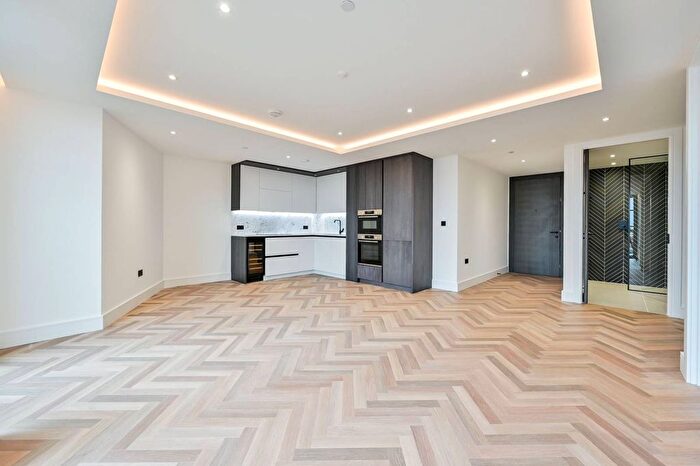 1 Bedroom Flat To Rent In Southwark Bridge Road, Borough, SE1