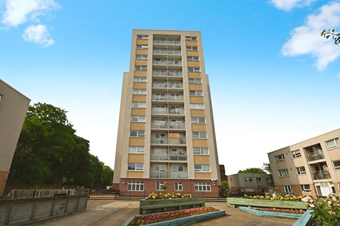 2 Bedroom Flat For Sale In St. Marys Court, Peterborough, PE1