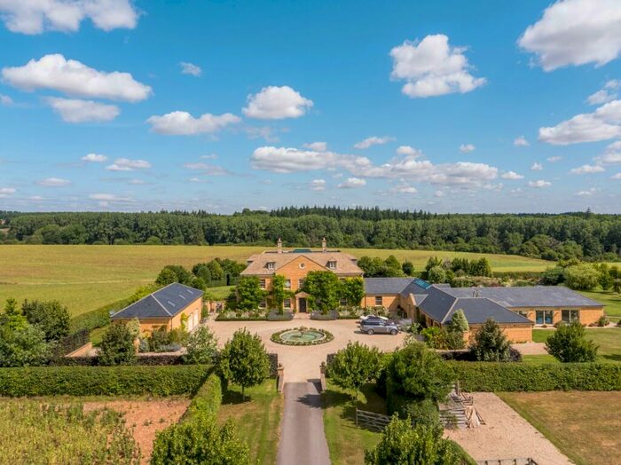 7 Bedroom Detached House For Sale In Kingswood House, Near Woodstock, Oxfordshire, OX20