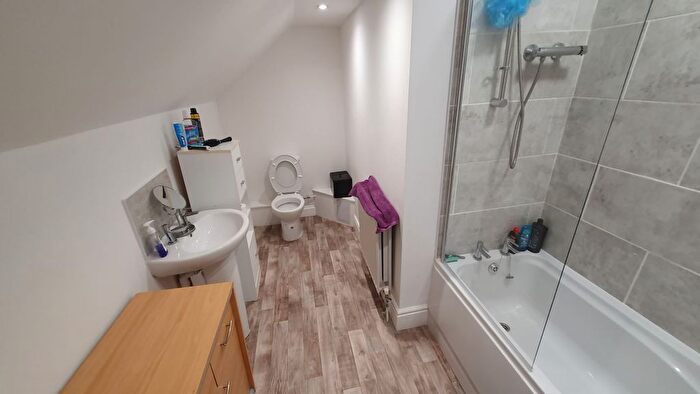 1 Bedroom Flat For Sale In Flat, Horse Fair, Rugeley, Staffordshire, WS15